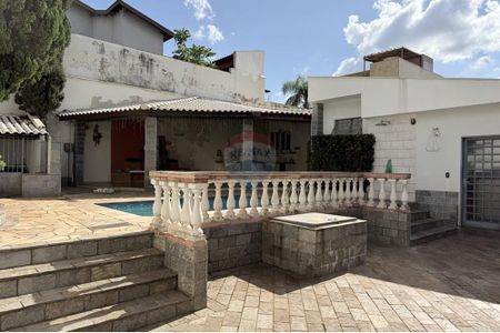 15_photo/94b9b8be71.b37fb779aadef412-ATLAS-0bf726f1-7125-46df-a2d2-d9687899d4f8.jpg de casa à venda com 3 quartos, 314m² em Jardim Manoel Penna, Ribeirão Preto