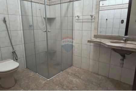 5_photo/94b9b8be71.b37fb779aadef412-ATLAS-3aedb27f-1340-4f0d-8d07-838d6482fd1d.jpg de casa à venda com 3 quartos, 314m² em Jardim Manoel Penna, Ribeirão Preto