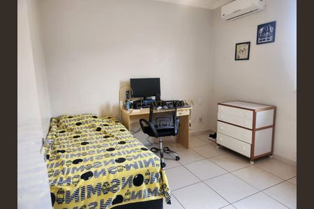 5_photo/94b9b8c325.4dd7d17537f926b6-ATLAS-1a8fee3a-c9e2-4814-a237-0fb59b3bfdb5.jpg de casa de condomínio à venda com 4 quartos, 226m² em Jardim Botânico, Ribeirão Preto