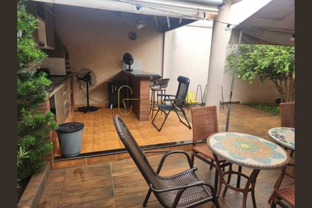 2_photo/94b9b8c325.4dd7d17537f926b6-ATLAS-1eba50e2-e215-40a0-885a-1d9ffc4fde07.jpg de casa de condomínio à venda com 3 quartos, 226m² em Jardim Botânico, Ribeirão Preto