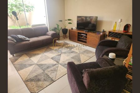 8_photo/94b9b8c325.4dd7d17537f926b6-ATLAS-369342a4-0e5c-4eaf-8b8b-c068791c4e9e.jpg de casa de condomínio à venda com 4 quartos, 226m² em Jardim Botânico, Ribeirão Preto