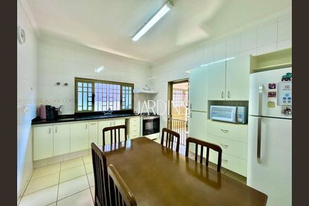 11_photo/94b9b8c615.70d34e1d457a0501-ATLAS-2cd5c96e-d4cf-428d-93cf-70e0c5072b01.jpg de casa à venda com 4 quartos, 290m² em City Ribeirão, Ribeirão Preto