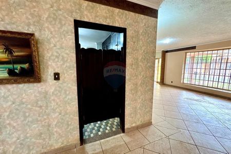 40_photo/94b9b8c965.5564e16b2c01dcfa-ATLAS-a7d05863-5811-42e4-96df-3a183bca5689.jpg de casa à venda com 3 quartos, 424m² em Ribeirânia, Ribeirão Preto