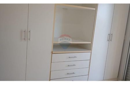 5_photo/94b9b8d30b.588d4a7fb74764b6-ATLAS-b29c4be4-83b4-4e45-8d1d-9ed32eec6b6d.jpg de apartamento à venda com 1 quarto, 37m² em Jardim Irajá, Ribeirão Preto