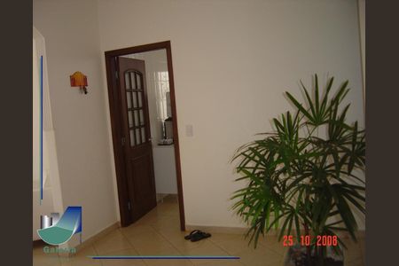 4_photo/94b9b8d551.6151f1b0e28b94d5-ATLAS-045ecf8a-b508-43a2-918d-80019ca4ec43.jpg de casa à venda com 3 quartos, 188m² em Jardim Irajá, Ribeirão Preto