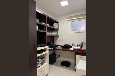 10_photo/94b9b8d67b.553f3f36dd15507d-ATLAS-fdeec75b-a4bb-4e2a-a612-cc9ef6993f2b.jpg de apartamento à venda com 3 quartos, 202m² em Jardim Sao Luiz, Ribeirão Preto