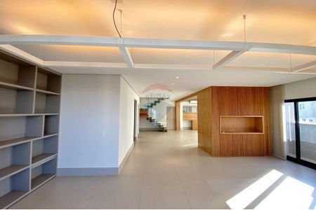 6_photo/94b9b8d69d.15f4a19d538e62fb-ATLAS-68c587cd-116a-412b-bb94-05562343762a.jpg de apartamento para alugar com 3 quartos, 160m² em Subsetor Sul - 7 (S-7), Ribeirão Preto