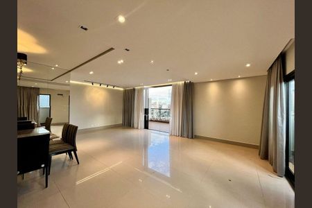 7_photo/94b9b8d69d.15f4a19d538e62fb-ATLAS-7db512ee-dfa6-468c-8f7d-e5839842effa.jpg de apartamento para alugar com 4 quartos, 270m² em Subsetor Sul - 7 (S-7), Ribeirão Preto