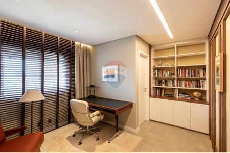 24_photo/94b9b8d99d.f38e38137a2159e3-ATLAS-5677662a-4e7e-4d7c-98cd-472b41de50d5.jpg de apartamento à venda com 3 quartos, 292m² em Subsetor Sul - 7 (S-7), Ribeirão Preto