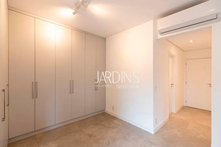 38_photo/94b9b8d9af.eb4747a7722cd593-ATLAS-140095b8-1d67-449e-b8ea-296d491a092d.jpg de apartamento à venda com 4 quartos, 292m² em Subsetor Sul - 7 (S-7), Ribeirão Preto