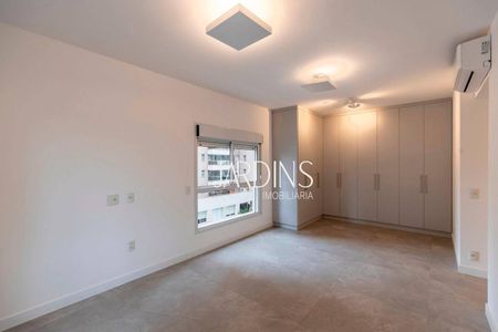 37_photo/94b9b8d9af.eb4747a7722cd593-ATLAS-9fcbf621-247b-4342-938a-d93e8c110434.jpg de apartamento à venda com 4 quartos, 292m² em Subsetor Sul - 7 (S-7), Ribeirão Preto