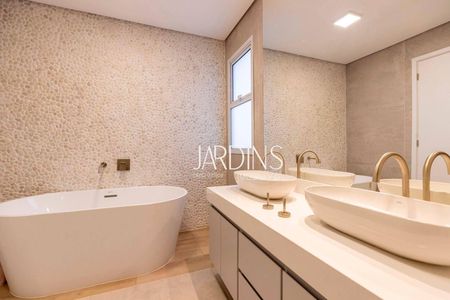 34_photo/94b9b8d9af.eb4747a7722cd593-ATLAS-aa5c8232-4bc6-48de-86e3-ae0843f64e94.jpg de apartamento à venda com 4 quartos, 292m² em Subsetor Sul - 7 (S-7), Ribeirão Preto