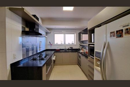 17_photo/94b9b8d9eb.98319c766f537efd-ATLAS-1626e6b0-b246-4f30-b1a5-e35c7ff99a8e.jpg de apartamento à venda com 3 quartos, 183m² em Jardim Botânico, Ribeirão Preto