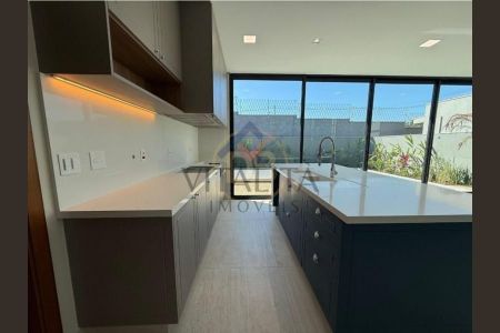 20_photo/94b9b906c3.6de4dc4526077f3b-ATLAS-bc565a2b-52ae-4cb7-a6d0-663e871ae8a3.jpg de casa à venda com 3 quartos, 250m² em Bonfim Paulista, Ribeirão Preto