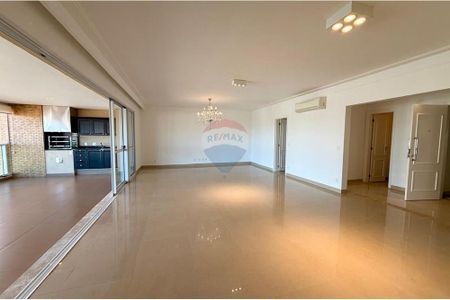 12_photo/94b9b927f9.ba3e4f1a03d92c8a-ATLAS-52bde0f8-372f-4f3a-b6ea-32d9c6e7433b.jpg de apartamento à venda com 4 quartos, 266m² em Subsetor Sul - 7 (S-7), Ribeirão Preto