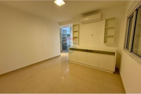 22_photo/94b9b927f9.ba3e4f1a03d92c8a-ATLAS-996be7c8-ae38-471e-92d5-b45e9b28abcf.jpg de apartamento à venda com 4 quartos, 266m² em Subsetor Sul - 7 (S-7), Ribeirão Preto