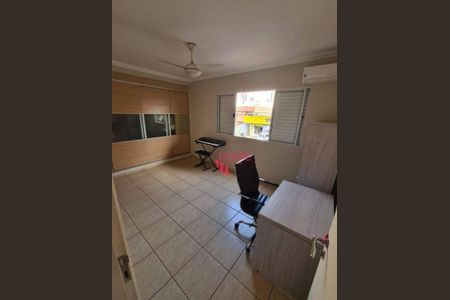 10_photo/94b9b92cf5.7e4b8ffaced3fe3b-ATLAS-ada0ce5e-8259-4827-a23a-ca8d504cd8a7.jpg de casa à venda com 5 quartos, 288m² em Jardim Irajá, Ribeirão Preto