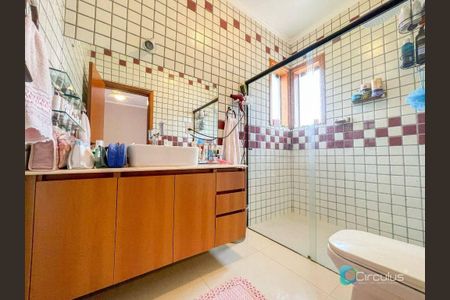 3_photo/94b9b92f0d.470e3b4ecc8ee2ef-ATLAS-5a9f7889-526e-49b2-8c47-372503f60507.jpg de casa à venda com 5 quartos, 450m² em Jardim Canada, Ribeirão Preto