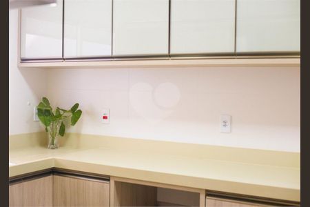 18_photo/94b9b94d3f.2b4381d368a6f37f-ATLAS-d3690b06-c300-412b-9f1d-d3ae5aa0f045.jpg de casa de condomínio à venda com 3 quartos, 190m² em Jardim Nova Alianca, Ribeirão Preto