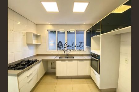 2_photo/94b9b967c7.5afd90b9c05d4dec-ATLAS-1390953a-c4fc-4d7d-85c9-0c0da6ae9f0f.jpg de casa de condomínio à venda com 3 quartos, 428m² em Vila do Golfe, Ribeirão Preto