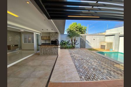 9_photo/94b9b967c7.5afd90b9c05d4dec-ATLAS-36e32e02-8b28-4fd5-899a-2b67176fbb8b.jpg de casa de condomínio à venda com 3 quartos, 428m² em Vila do Golfe, Ribeirão Preto