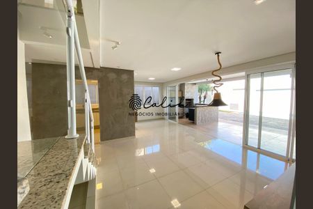 26_photo/94b9b967c7.5afd90b9c05d4dec-ATLAS-864cb9bf-18ee-4caa-9a2c-415a5bd1f542.jpg de casa de condomínio à venda com 3 quartos, 428m² em Vila do Golfe, Ribeirão Preto