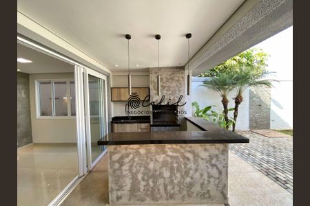 13_photo/94b9b967c7.5afd90b9c05d4dec-ATLAS-b768315a-6cbe-431a-8245-80183df22f8d.jpg de casa de condomínio à venda com 3 quartos, 428m² em Vila do Golfe, Ribeirão Preto