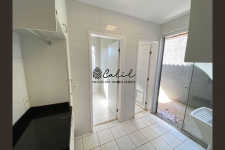 29_photo/94b9b967c7.5afd90b9c05d4dec-ATLAS-ec75a0bc-07ba-456a-b98e-5b4beeb14c43.jpg de casa de condomínio à venda com 3 quartos, 428m² em Vila do Golfe, Ribeirão Preto