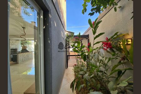 25_photo/94b9b967c7.5afd90b9c05d4dec-ATLAS-fc9dc7c8-460c-4e8f-a90f-25e943177a9a.jpg de casa de condomínio à venda com 3 quartos, 428m² em Vila do Golfe, Ribeirão Preto