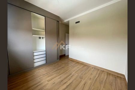 3_photo/94b9b9711d.ab07fd636beaa176-ATLAS-4bfb2e33-8828-4783-bf21-cb42fe258bc8.jpg de casa de condomínio à venda com 3 quartos, 235m² em Vila do golf, Ribeirão Preto