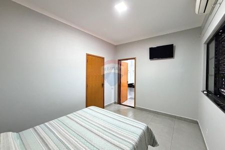 2_photo/94b9b97259.1ad5fb952b026013-ATLAS-0f4bc3f8-c39d-4cf4-a91d-3bd8dda09c66.jpg de casa à venda com 5 quartos, 420m² em Royal Park, Ribeirão Preto