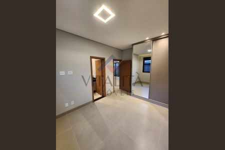 12_photo/94b9b97f2f.3fb6a6d23b4be51c-ATLAS-1a3c974b-b247-486c-9758-6afe72abd93a.jpg de casa de condomínio à venda com 3 quartos, 208m² em Vila do Golfe, Ribeirão Preto