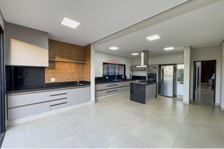 6_photo/94b9b98285.6721d330cc8d7611-ATLAS-3bacc184-91a2-4110-b802-4e4f3a899b06.jpg de casa à venda com 4 quartos, 351m² em Vila do Golfe, Ribeirão Preto