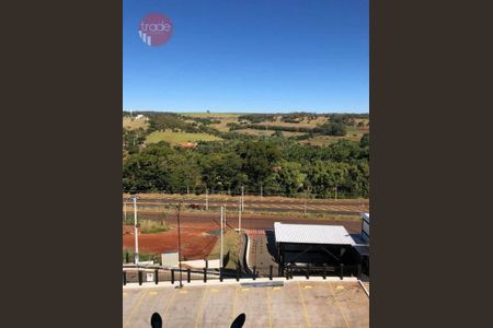 2_photo/94b9b9db2d.2f15d505e37c7ac5-ATLAS-b17dfb51-dbea-4cc5-9535-7aae0ca51886.jpg de casa à venda com 2 quartos, 43m² em Ribeirão Preto, Ribeirão Preto