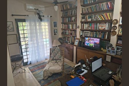 12_photo/94b9bdbd6f.826aa08d214c4ef3-ATLAS-288e8aac-3f8e-4132-becf-9d8a1caec3f8.jpg de casa à venda com 3 quartos, 270m² em Jardim Recreio, Ribeirão Preto