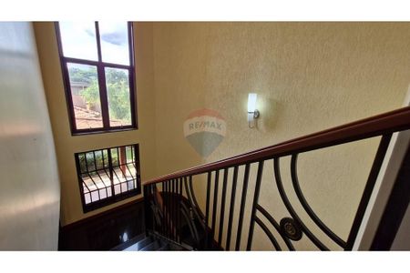 32_photo/94b9bdbea3.7d3c41bc496dffaa-ATLAS-228bf32e-594b-4a5d-acfc-b335316ded6c.jpg de casa à venda com 4 quartos, 376m² em Jardim Recreio, Ribeirão Preto