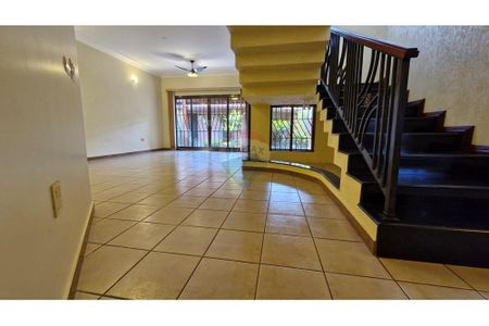 8_photo/94b9bdbea3.7d3c41bc496dffaa-ATLAS-2fc41a90-56bc-46da-8a28-b1557cea9a4c.jpg de casa à venda com 4 quartos, 376m² em Jardim Recreio, Ribeirão Preto