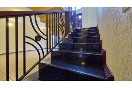 31_photo/94b9bdbea3.7d3c41bc496dffaa-ATLAS-c4ec1288-10be-4f2b-b6df-5234c7a67a92.jpg de casa à venda com 4 quartos, 376m² em Jardim Recreio, Ribeirão Preto