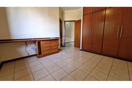 47_photo/94b9bdbea3.7d3c41bc496dffaa-ATLAS-d54e6ac1-14a3-4ec3-b753-79ebb081d6b0.jpg de casa à venda com 4 quartos, 376m² em Jardim Recreio, Ribeirão Preto