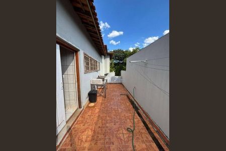 4_photo/94b9bdcf49.92bd7eb76981e119-ATLAS-90a5c31b-536e-4c11-8082-cfd9b0743520.jpg de casa à venda com 4 quartos, 254m² em Jardim Recreio, Ribeirão Preto
