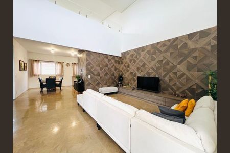 2_photo/94b9bde1ed.8d9d2e8c4e07ca84-ATLAS-226afe1b-884d-4a17-9ab0-2cdce2c90dbe.jpg de casa à venda com 3 quartos, 320m² em Parque Residencial Cidade Universitaria, Ribeirão Preto