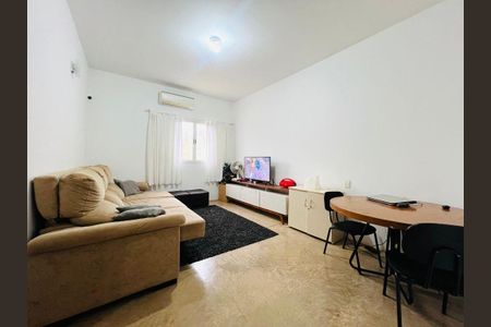 6_photo/94b9bde1ed.8d9d2e8c4e07ca84-ATLAS-584c4652-3831-4a16-9d14-b9446f3fc766.jpg de casa à venda com 3 quartos, 320m² em Parque Residencial Cidade Universitaria, Ribeirão Preto