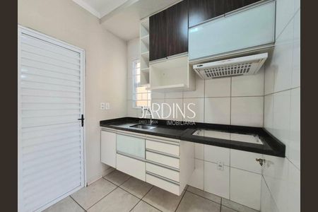 4_photo/94b9be05a9.1fa6a91c389b6b6f-ATLAS-8ceb4289-96a9-4e75-804f-8b62fa55d6f8.jpg de apartamento à venda com 2 quartos, 57m² em Planalto Verde, Ribeirão Preto