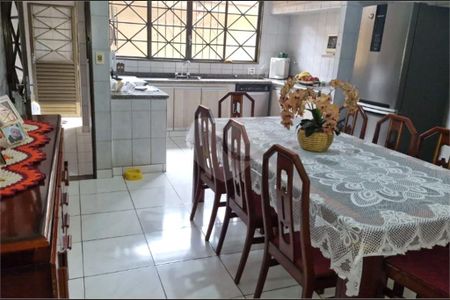 5_photo/94b9be0a39.7c2ae8445402a222-ATLAS-7381ad57-e88d-4fa3-91cd-2f9e90f920a4.jpg de casa à venda com 3 quartos, 260m² em Parque Residencial Cidade Universitaria, Ribeirão Preto