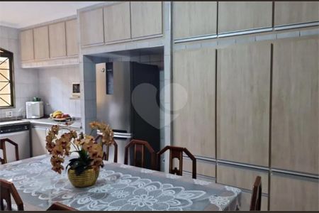 6_photo/94b9be0a39.7c2ae8445402a222-ATLAS-7a37d771-5e53-49c8-a3dd-a36aae49e9bf.jpg de casa à venda com 3 quartos, 260m² em Parque Residencial Cidade Universitaria, Ribeirão Preto