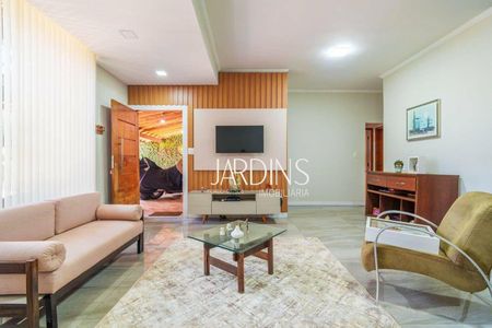 18_photo/94b9be0bab.bdf1def5ceb5107f-ATLAS-5c5e8c0b-e318-4ffc-9032-dfc50824ce62.jpg de casa à venda com 7 quartos, 315m² em Parque Cidade Universitária, Ribeirão Preto