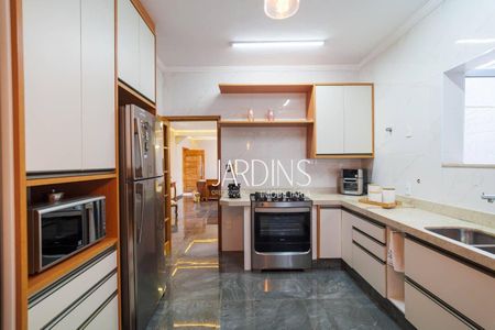 2_photo/94b9be0bab.bdf1def5ceb5107f-ATLAS-86d85d83-e93b-497e-b5ea-3aaef55033a8.jpg de casa à venda com 7 quartos, 315m² em Parque Cidade Universitária, Ribeirão Preto