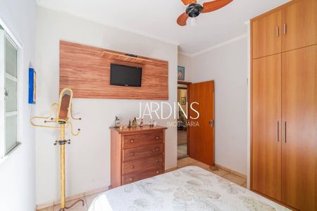 32_photo/94b9be0bab.bdf1def5ceb5107f-ATLAS-ba8d9d1c-203d-49f7-8e5b-9d4f523f5c89.jpg de casa à venda com 7 quartos, 315m² em Parque Cidade Universitária, Ribeirão Preto