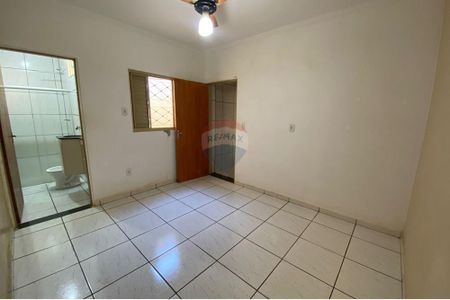 4_photo/94b9be1037.64f8aef48068d3ef-ATLAS-24d7e213-1fcf-4311-b6ce-bf4d7c491990.jpg de casa à venda com 3 quartos, 106m² em Alto do Ipiranga, Ribeirão Preto