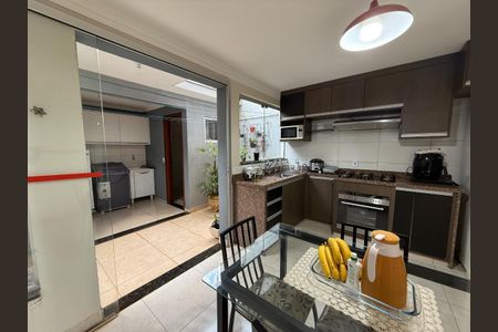 10_photo/94b9be1d13.7bffc65aaa54ebfc-ATLAS-5ab3169e-3caa-40cd-87a4-dec39b0cd17b.jpg de casa à venda com 2 quartos, 160m² em Jardim Jose Sampaio Junior, Ribeirão Preto